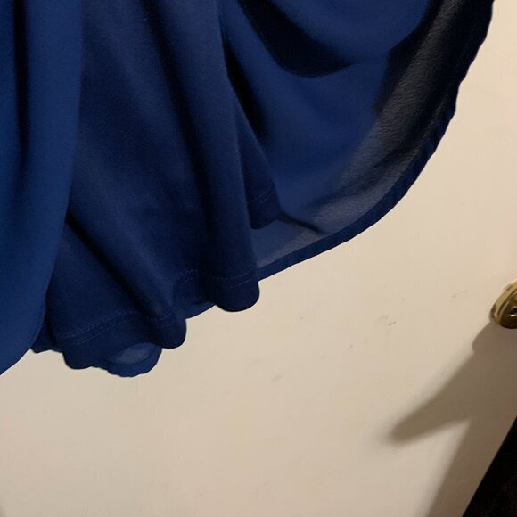 Embellished Blue Halter Knit Lined Sleeveless Keyhole back Midi Dress. Size XS - Picture 6 of 9